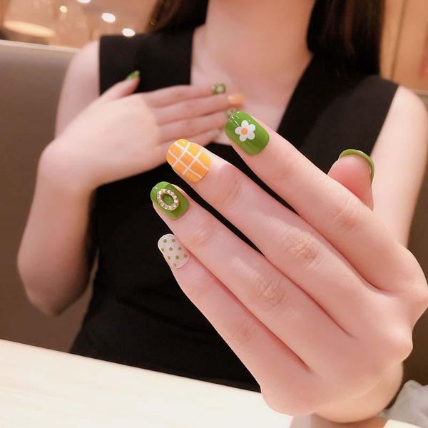 

false nails 24pcs ins style fresh avocado 3d shiny rhinestone circle and print flower fashion diy art round fake nail with glue fa, Red;gold