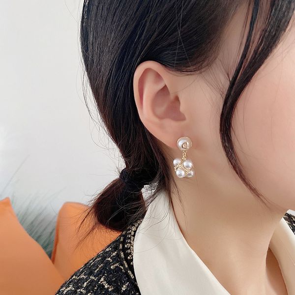 

pearl clip no hole female letter earrings, Golden