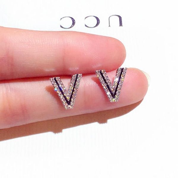 

ins design letter v exquisite shining crystal cz earring for women cubic zirconia stud earrings accessories pendant, Golden;silver