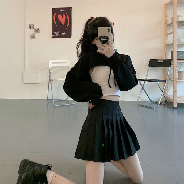 

2021 new women's long sleeve hoodie, very fashionable, early autumn, trendy, personality, showing irregular navel, short jacket q9o5, Black