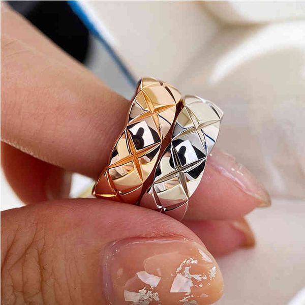 

the new 925 sterling silver medium and wide version of li is the same rhomboid ring plated with 18k rose gold