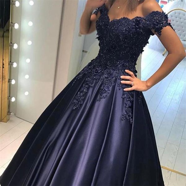 

2021 off the shoulder v-neck ball gowns prom dress applique lace matte satin sleeveless evening gowns customized, Black