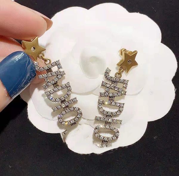 

70% off family earrings female / dijia 21 year new letter pearl fashion personality, Golden;silver