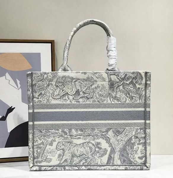 

fashion gril tote bag three-dimensional embroidery tiger purse luxury designer women handbags checker plaid flower shopping bags patent leat