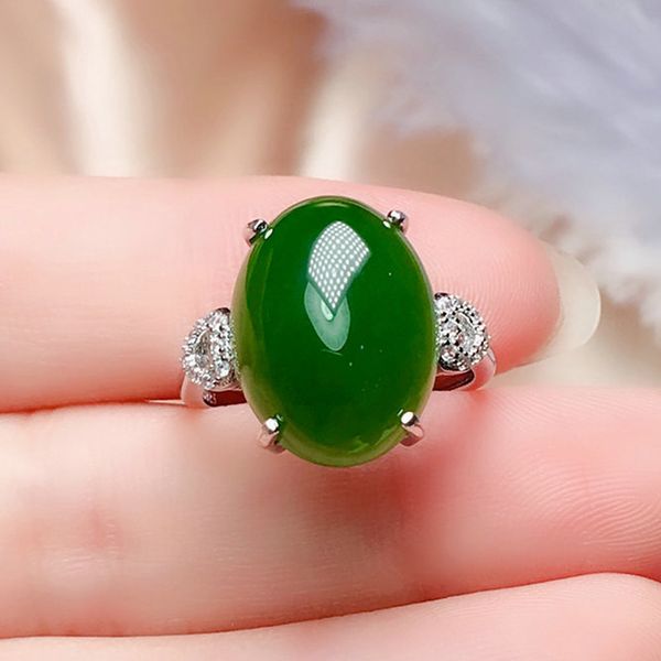 Zarif Oval Yeşil Yeşim Zümrüt Gemstones Diamonds Yüzükler Kadınlar Için Beyaz Altın Gümüş Renk Bague Güzel Takı Moda Hediyeler Band