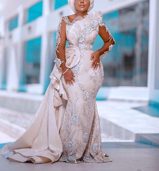 Plus Size Meerjungfrau 2021 Brautkleider Brautkleider mit abnehmbarer Schleppe Spitze applizierte Perlen Arabisch Langarm Maßgeschneiderte Robe de Mariee