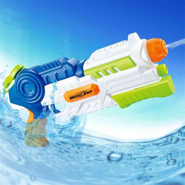 

a space of sensational toy gun series, the water quality is 1200ml in summer