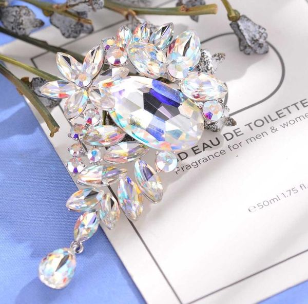 

pins, brooches beadsland twinkling crystal brooch fashionable luxury jewelry clothing accessary women gift, Gray