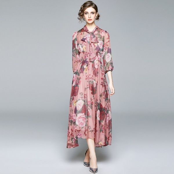 Runway Otoño Vestido de gasa Mujeres Cuello de arco Manga tres cuartos Estampado de flores Vestidos largos plisados Tallas grandes Vestido floral bohemio 210514