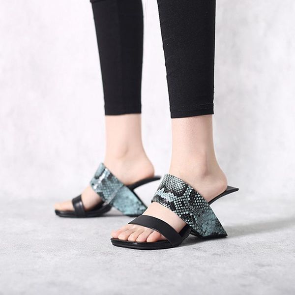 

slippers size 37 women blue snakeskin leather, Black