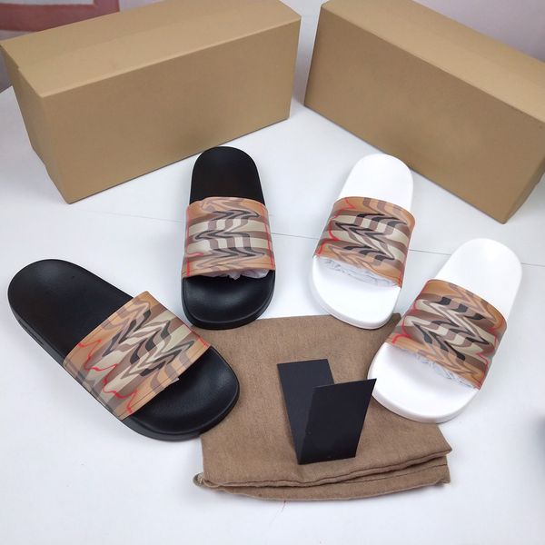 

summer classic plaid flat-soled slippers, casual beach shoes, couple models, one-word slipperss, non-slip soft-soled outer wear, Black