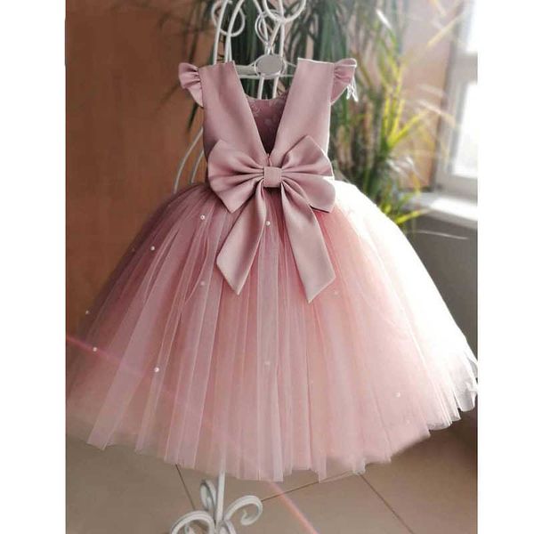 2021 Neue pfirsichrosa Blumenmädchenkleider für Hochzeit Perlen rückenfrei Mädchen Geburtstag Party Abendkleid Tüll Prinzessin Ballkleid Q0716