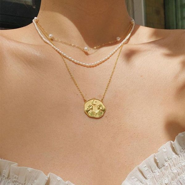 

chokers fashion simple freshwater pearl short necklace leisure elegant clavicle chain female, Golden;silver