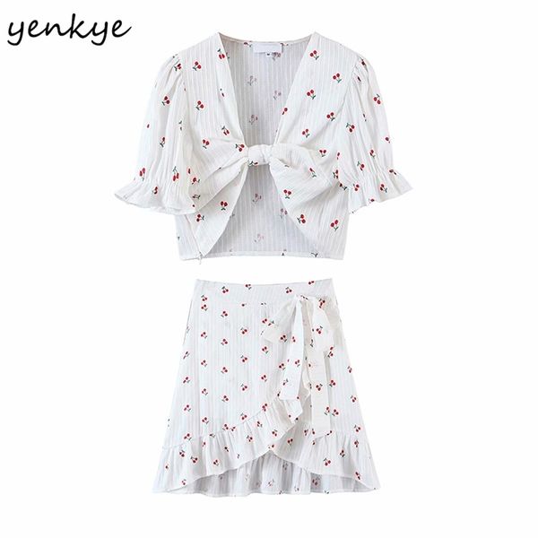 

sweet cherry print 2 piece set women crop + ruffle culottes holiday summer two skirt ensemble femme 210514, White