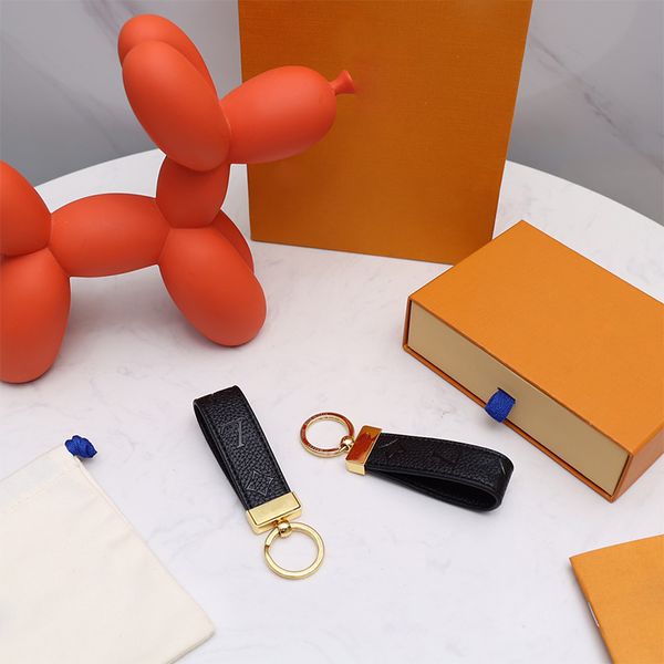 

womens designer keychain flower key ring classic simple buckle leather keychains lovers mens luxury letter jariser, Slivery;golden