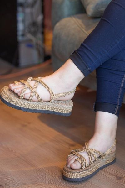 

sandals very light straw corded, Black