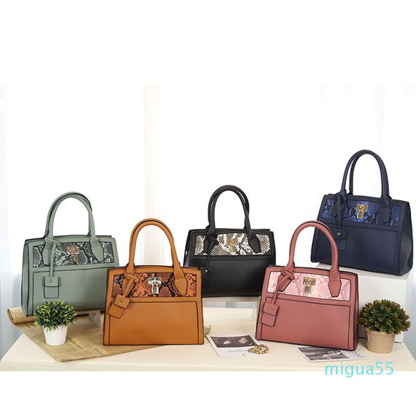 

2021 elegant handbag large capacity tote snake pattern stitching