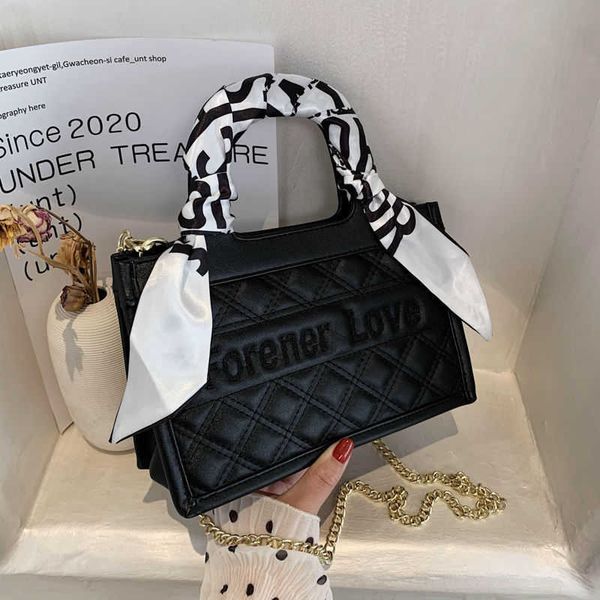 

2021 harbin board new letter canvas shopping bag versatile one shoulder messenger bag for female students bags factory