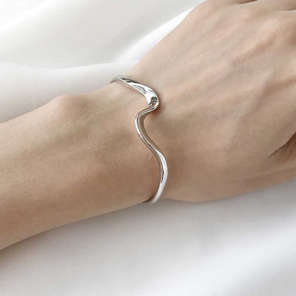 

huanzhi elegant open cuff bracelets irregular bangle twisted plain geometric bangle open bangles for women 2020 simple q0719, Black