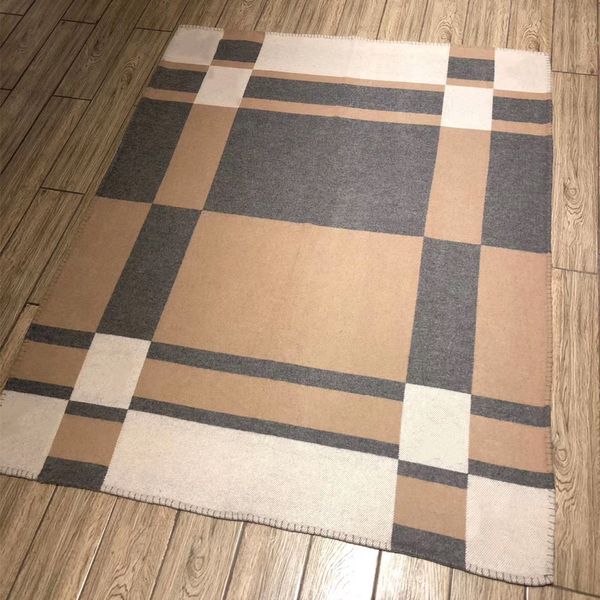 

h blanket shawl scarf air conditioning sofa aircraft blanke