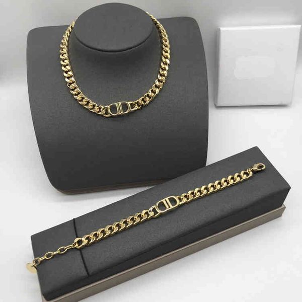 

factory specials aa designer 2021 new letter clavicle chain necklace neckchain bracelet feminine temperament ssdv, Black