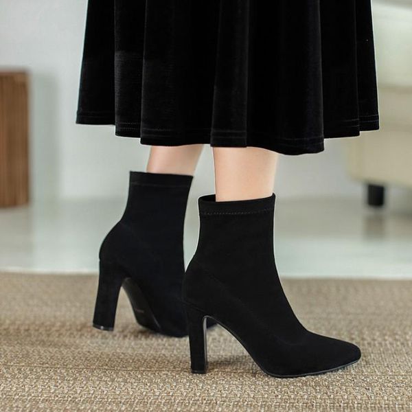 

boots heel autumn winter 2021 high-heeled fashion short women's thick korean version of pure, Black