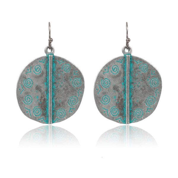 

style green earrings atmosphere simple female