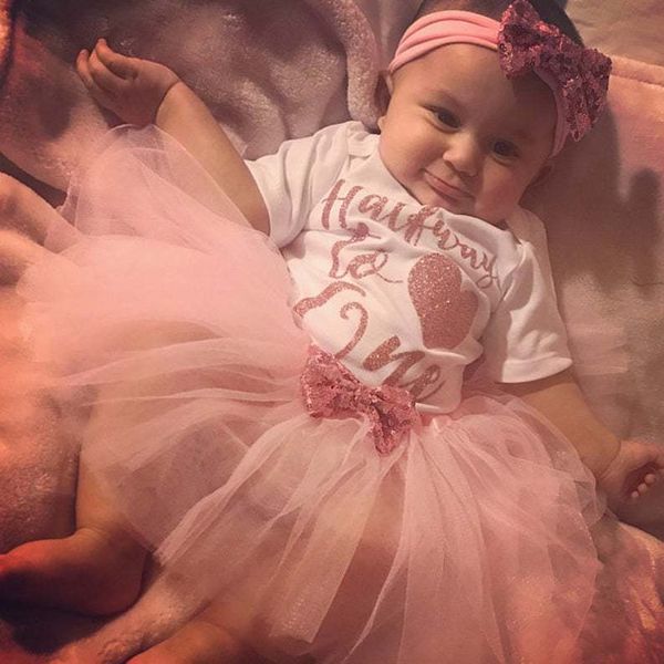 

3-9m born infant baby girl clothes set gift one letter romper tutu skirts headband cute princess outfits costumes 210515, White