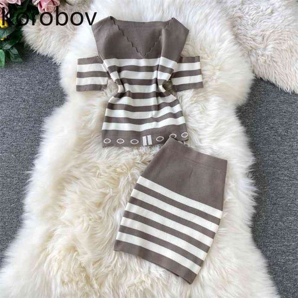 

korobov fashion knitted women summer sets vintage v neck off shoulder beach style striped and high waist a-line skirt 210430, White