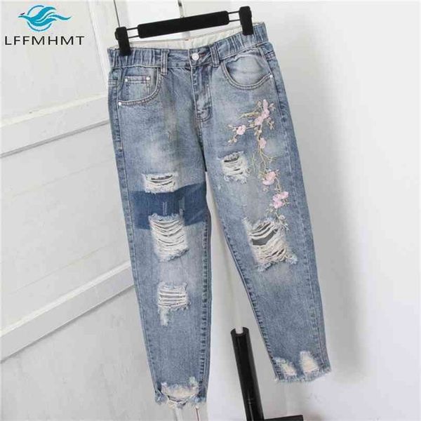 

9116 women baggy casual loose peach flower embroidery hole harem denim pant office lady vintage ankle length ripped jeans 210809, Blue