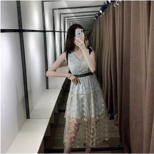

runway dress women 2020 summer v-neck sleeveless floral embroidery a-line midi dress women, Black;gray