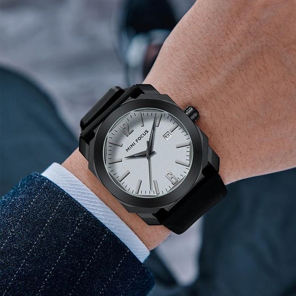 

wristwatches fashion men's watches quartz waterproof sports clock wristwatch relogio masculino red silicone strap whatches, Slivery;brown