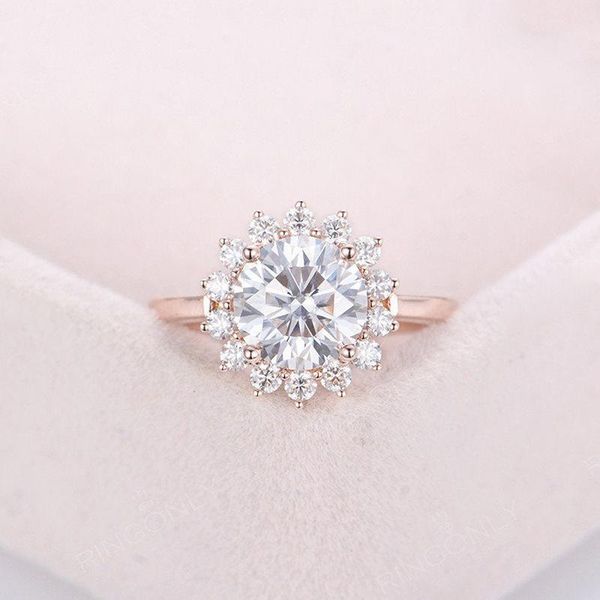 

cluster rings 2021 s925 sterling silver ring female european and american noble fashion round micro-set zircon woman wholesale, Golden;silver