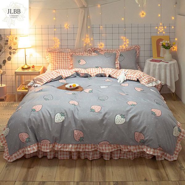 

bedding sets strawberry princess bedclothes pink duvet cover set romantic lace girls quilts  full twin bowknot korean