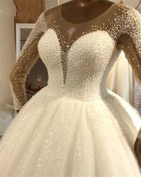 

vestido de noiva luxury saudi arabic wedding dresses 2021 ball gown sheer o-neck pearls long sleeve bridal gowns customize, White