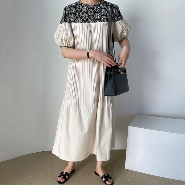

casual dresses [ewq] korea chic summer fashion o neck robe embroidery flower stitching loose puff sleeve midi dress women 2021 16e611, Black;gray
