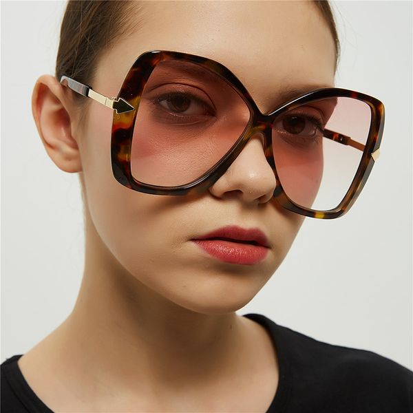 

retro large women square arrow sun with frame 2021 glasses, White;black