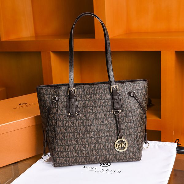 

axillary package hong kong niche design 2021 fashion high-capacity women's leather handbag versatile one shoulder diagonal bag