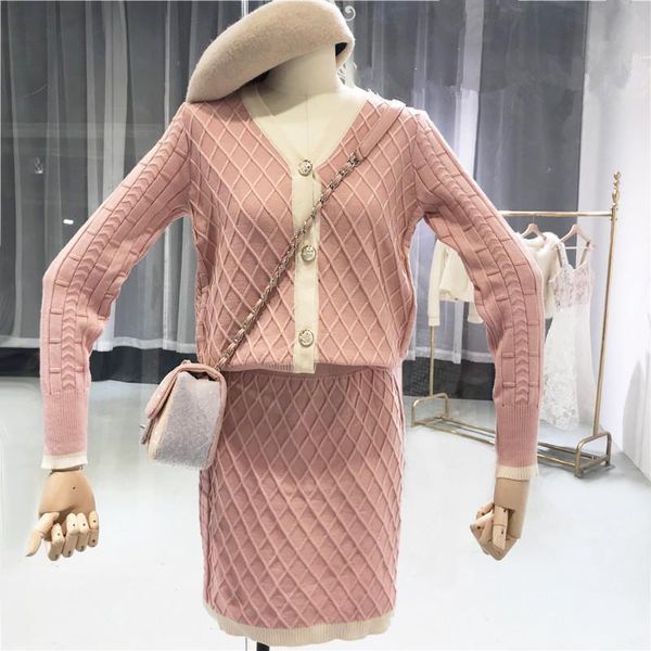 

autumn runway knitted 2 piece women tracksuits set elegant single breasted v neck sweater cardigan high waist a line skirt, Gray