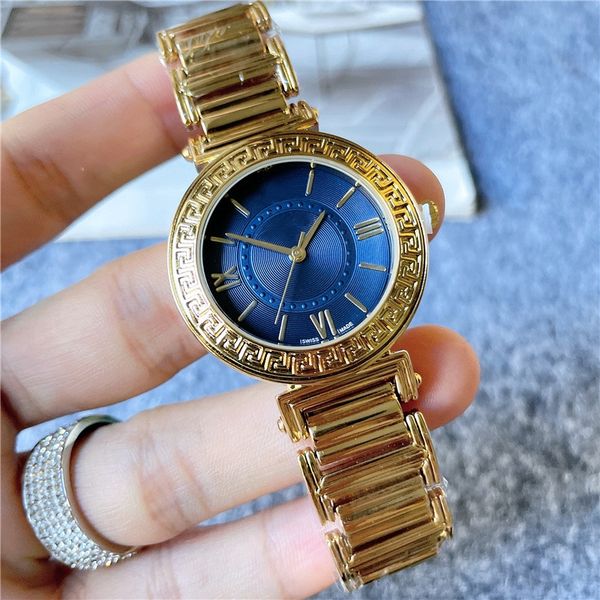 

2021 new three stitches luxury mens watches quartz watch brand designer clock steel strap men fashion accessories simple style, Slivery;brown