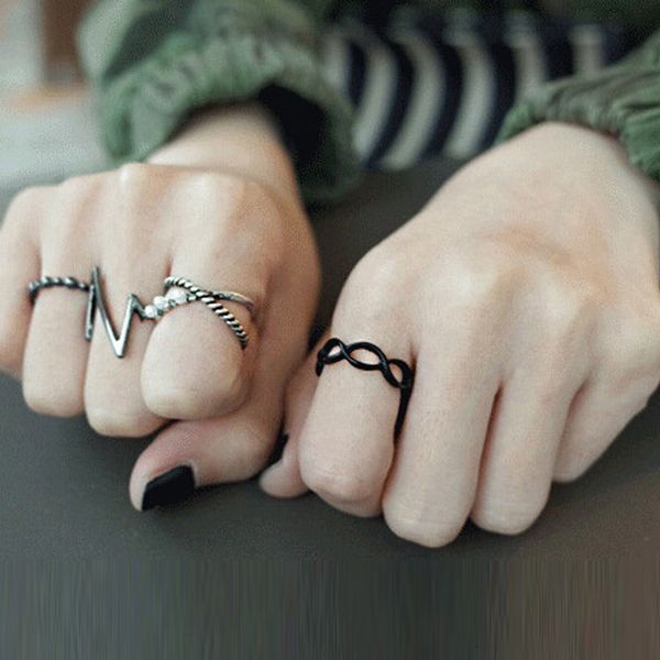 

ecg ring set 4-piece creative personalized black chain joint ring, Silver