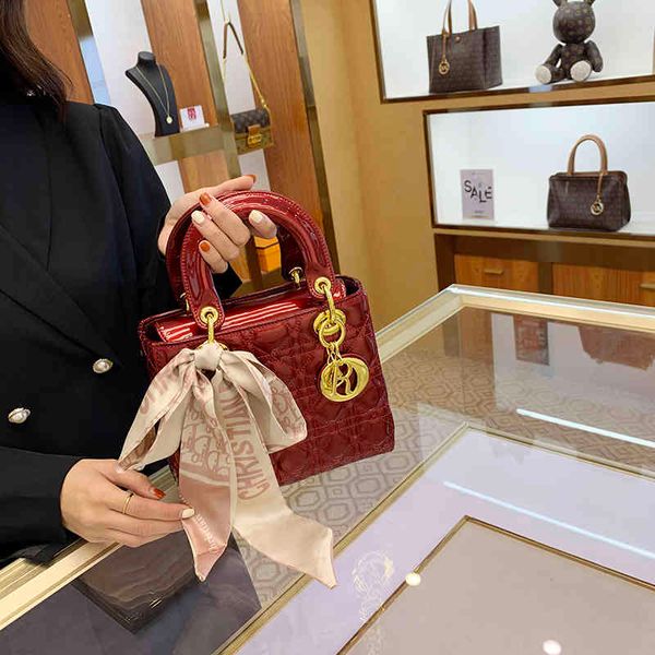 

luxury d bag women's 2022 new fashion high-grade leather diana single shoulder messenger hand