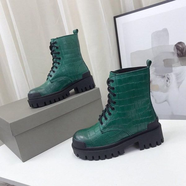 

boots crocodile pattern genuine leather women plus wool ankle shoe 2021 fashion woman, Black