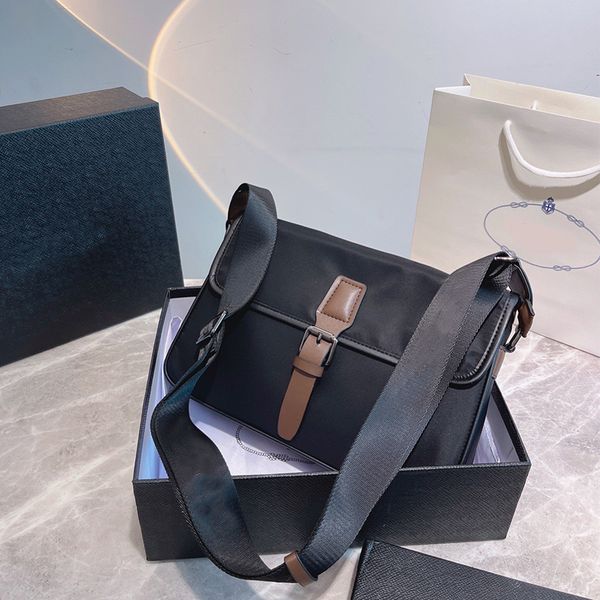 

designer men's messenger bag waterproof cloth trendy men's fashion shoulder bags 2021 envelope