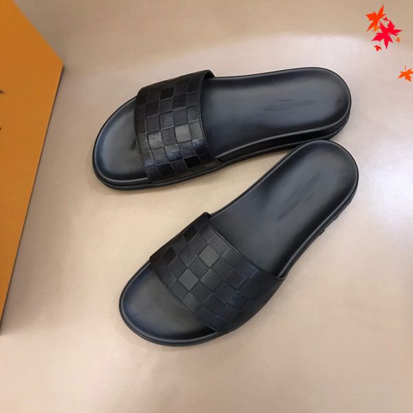 

2021 slipper designer slide summer sandals fashion men beach indoor flat flip flops leather luxurys shoes mens slippers with box size 39-45, Black