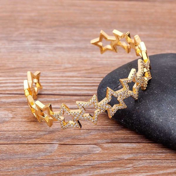 

fashion hollow jewelry star bangle copper cubic zirconia crystal rhinestone cuff bracelet for female luxury accessories gift q0717, Black