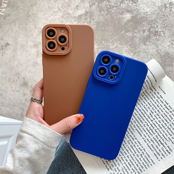 Preciso Hole Telefone Capas Pupil Câmera Lente Soft Back Capa Matte Skin Sentindo Protetor para iphone 13 13PRO MAX 12 12PRO 11 XS XR 7 7P 8 8 8Plus