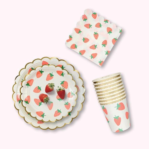 

packaging dinner service cartoon strawberry pattern disposable tableware party paper plates cups birthday environmental protection supplies