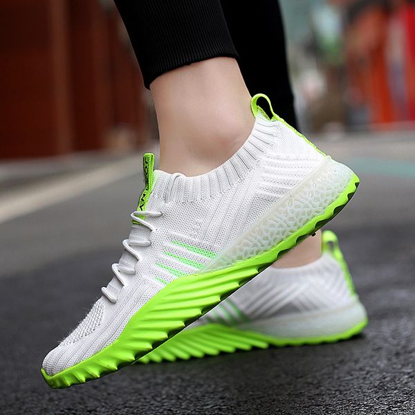 

spring mens casual shoes fashion wear-resistant shoes comfortable non-slip shoes breathable outdoor couple rubber shoes44