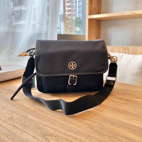 

2021 new tb nylon cloth women's 063c postman medium leisure school flip one shoulder messenger bag